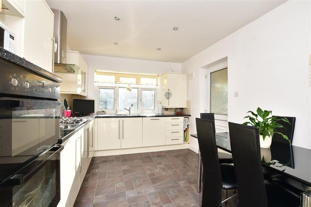 3 bed detached bungalow for sale in Waddington Avenue, Old Coulsdon