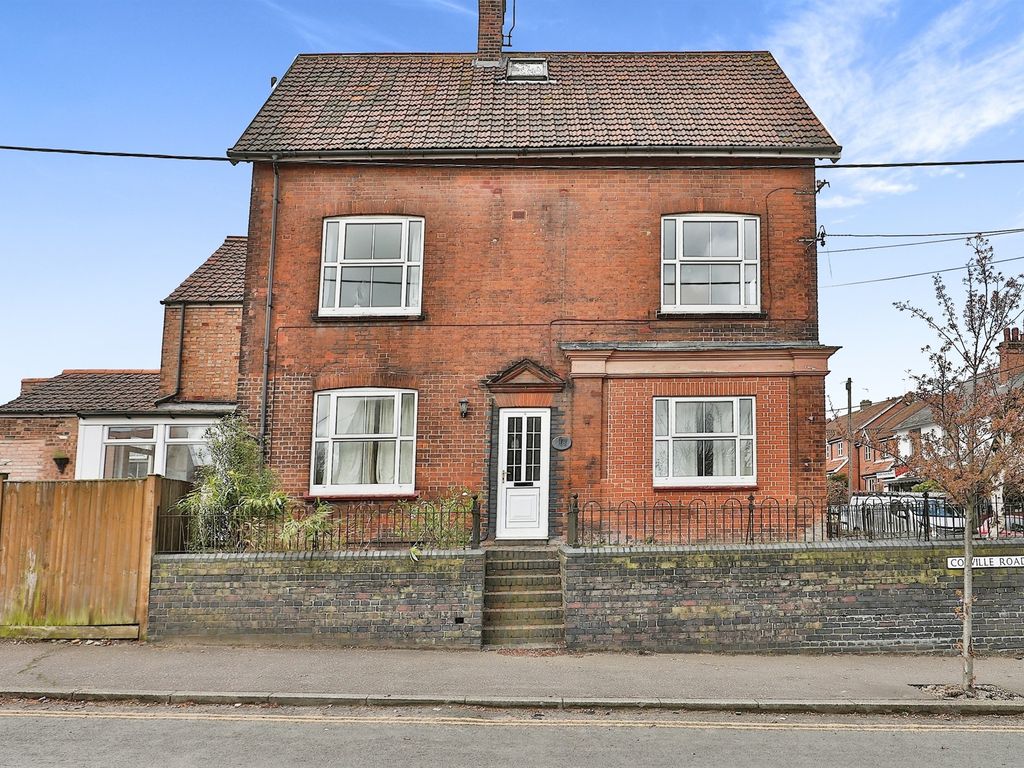 4 bed end terrace house for sale in Briston Road, Melton Constable NR24