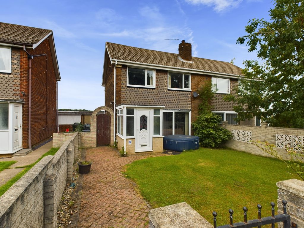 3 bed semidetached house for sale in Cranswick Way, Conisbrough