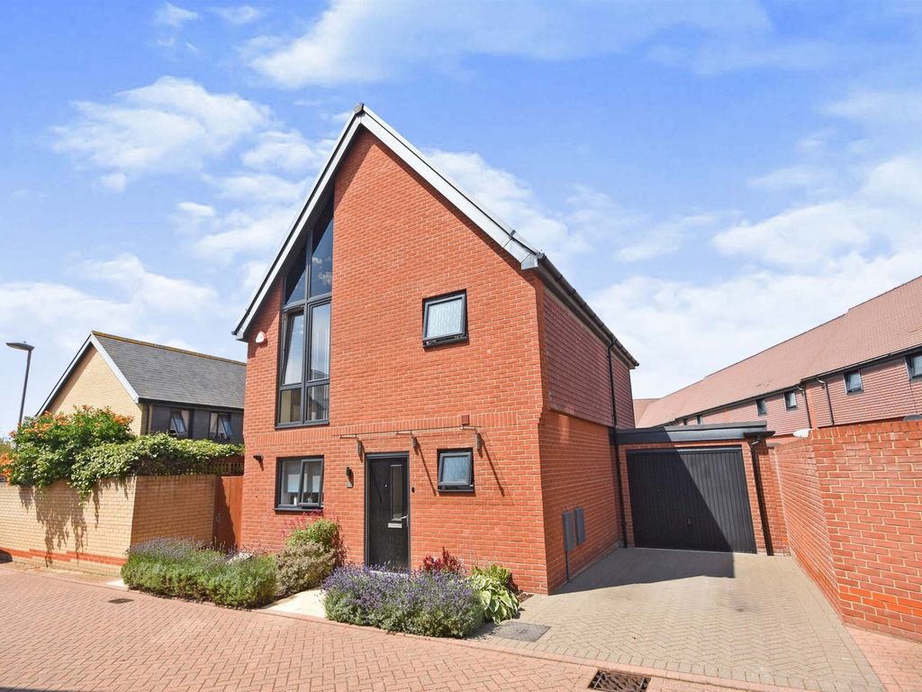 Jigger Gardens, Chelmsford CM3  