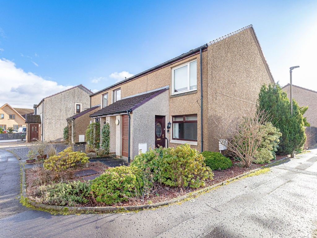 1 bed flat to rent in Hillcrest Place, Denny, Falkirk FK6, £625 pcm