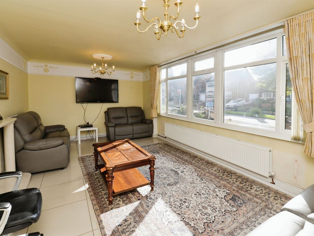 5 bed detached house for sale in Lake Avenue, Walsall WS5, £700,000 Zoopla