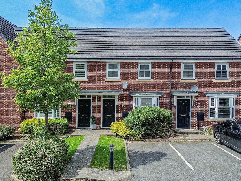 3 bed terraced house to rent in Rose Creek Gardens, Chapelford Village