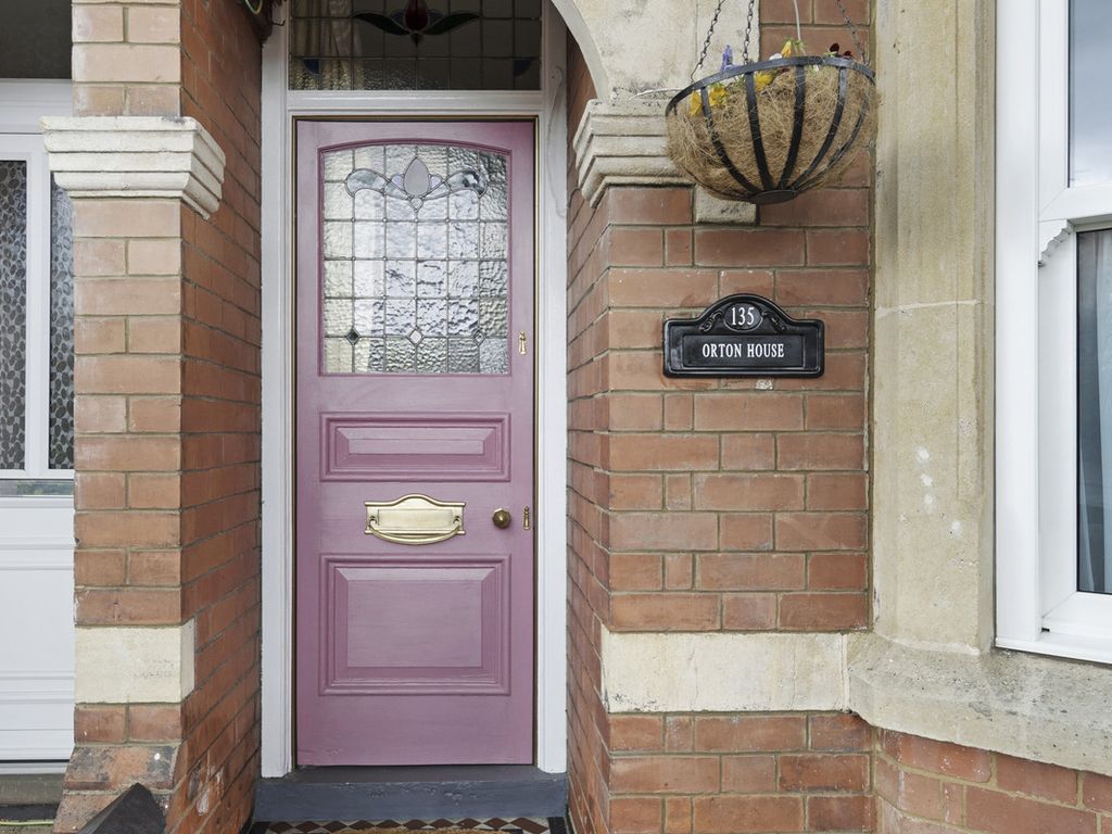 3 bed semidetached house for sale in Kingsley Avenue, Kettering NN16