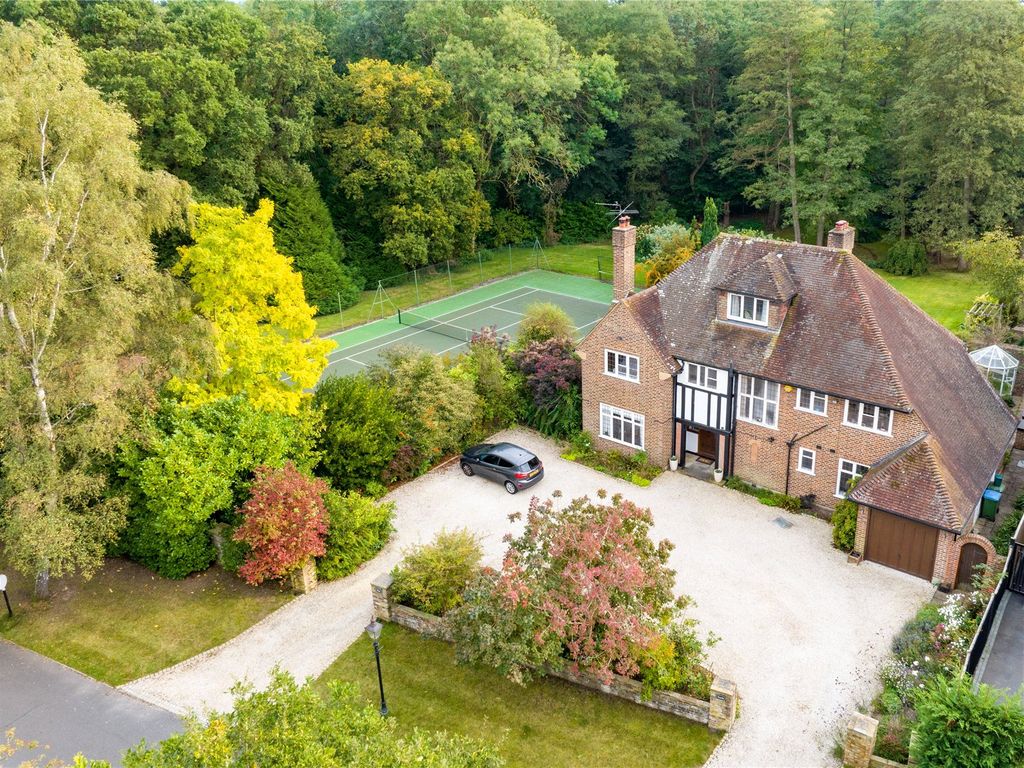 6 bed detached house for sale in Meadway, Esher KT10, £2,500,000 Zoopla