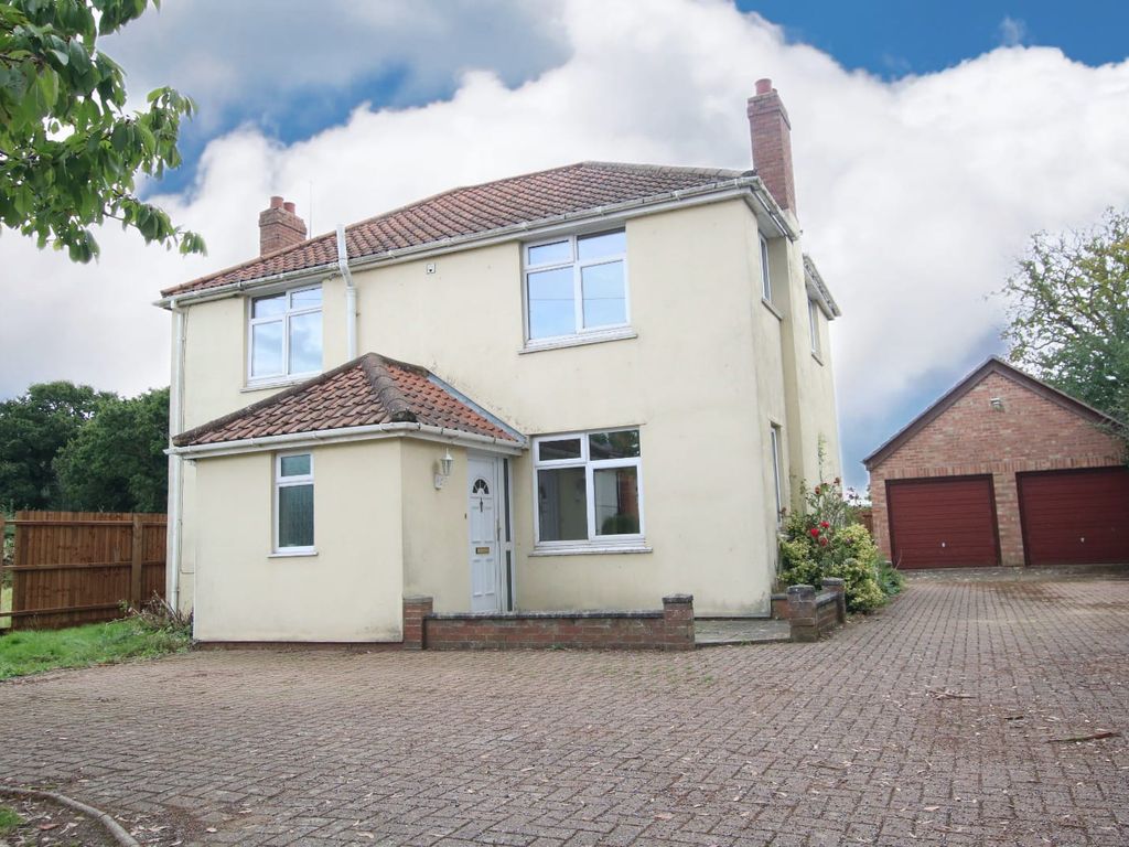 4 bed detached house for sale in The Heath, Tattingstone, Ipswich