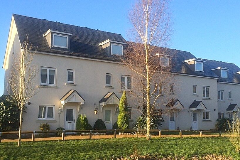 4 bed town house to rent in The Moors, Watercolour, Redhill RH1 Zoopla