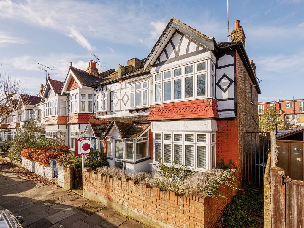 Lancaster Gardens, London W13  