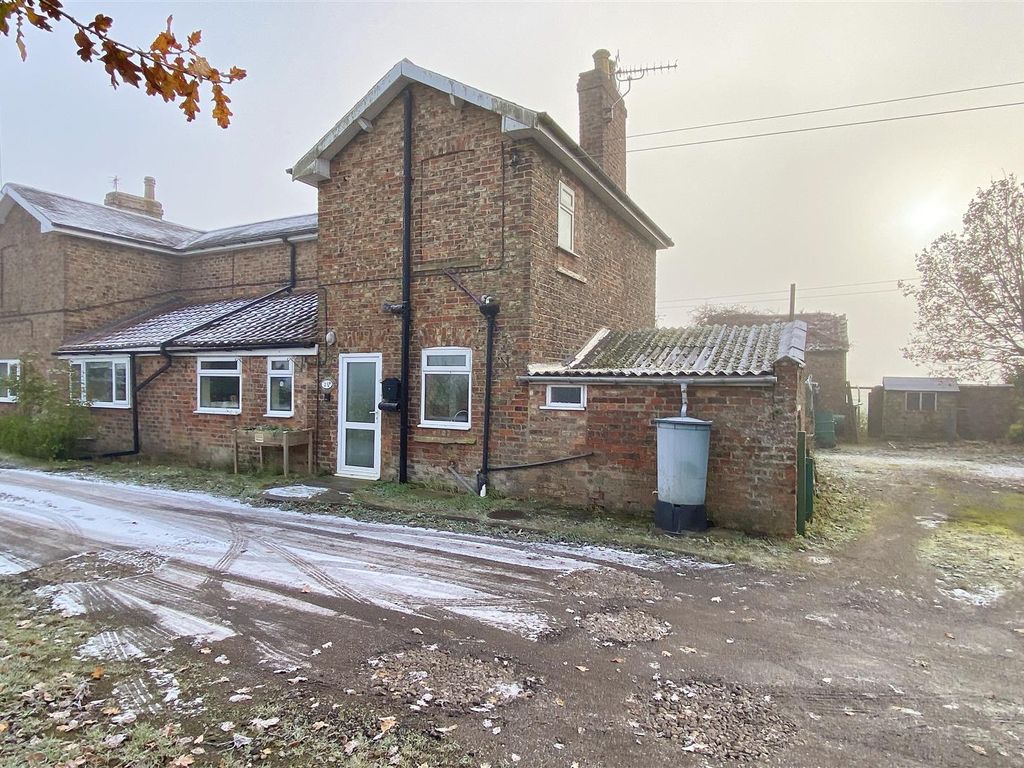 2 bed semidetached house for sale in Lingcroft Lane, Fulford, York