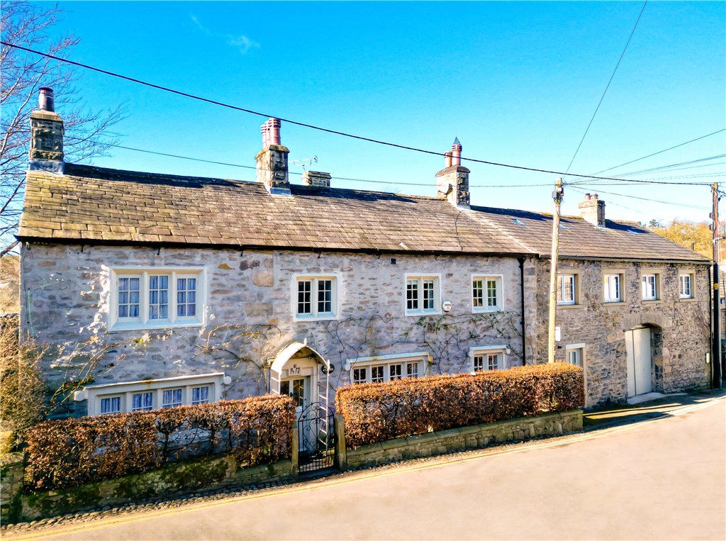 5 bed semidetached house for sale in Bankwell Road, Giggleswick