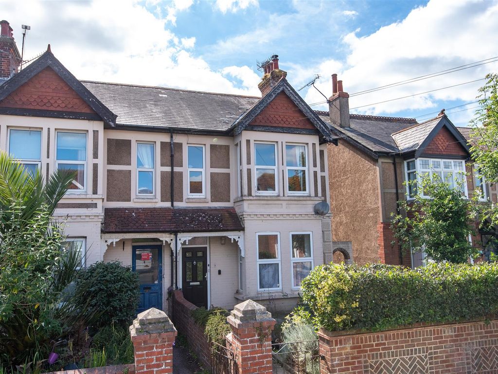 2 bed flat for sale in Valencia Road, Worthing BN11, £280,000 Zoopla