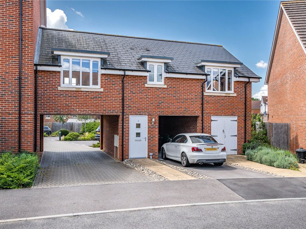1 bed detached house for sale in Ashmole Place, Wokingham, Berkshire