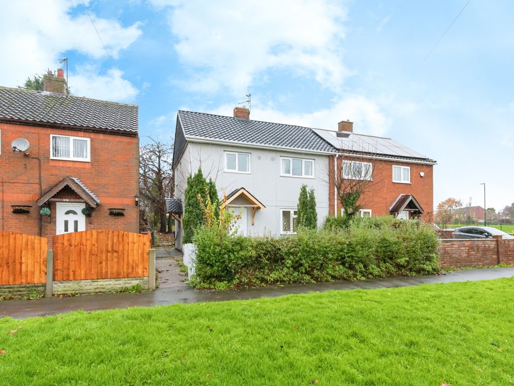 3 bed semidetached house for sale in Kitwood Avenue, Dordon, Tamworth, Warwickshire B78, £