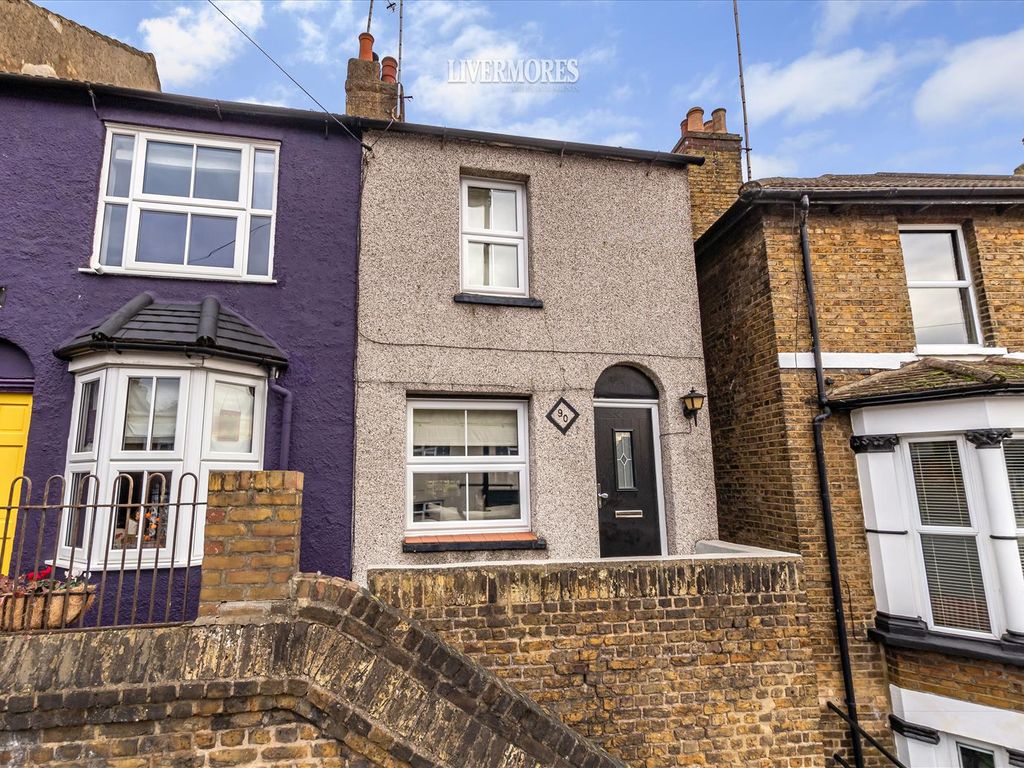 2 bed end terrace house for sale in Crayford High Street, Crayford