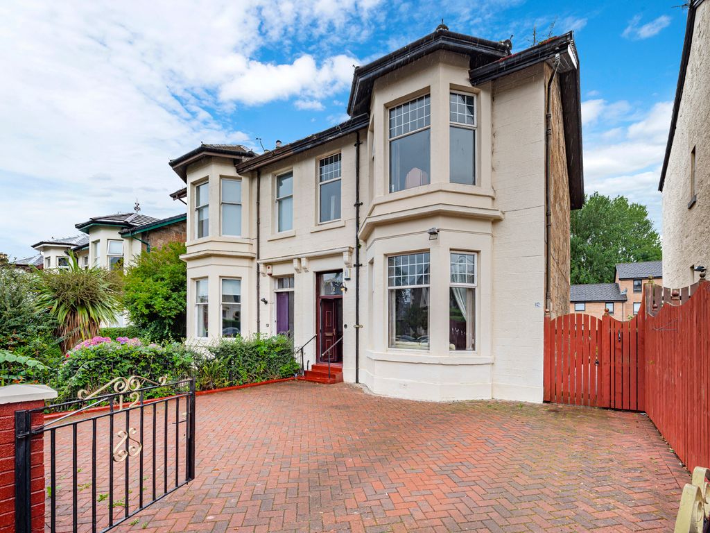 12 Myrtle Park, Crosshill, Glasgow G42  