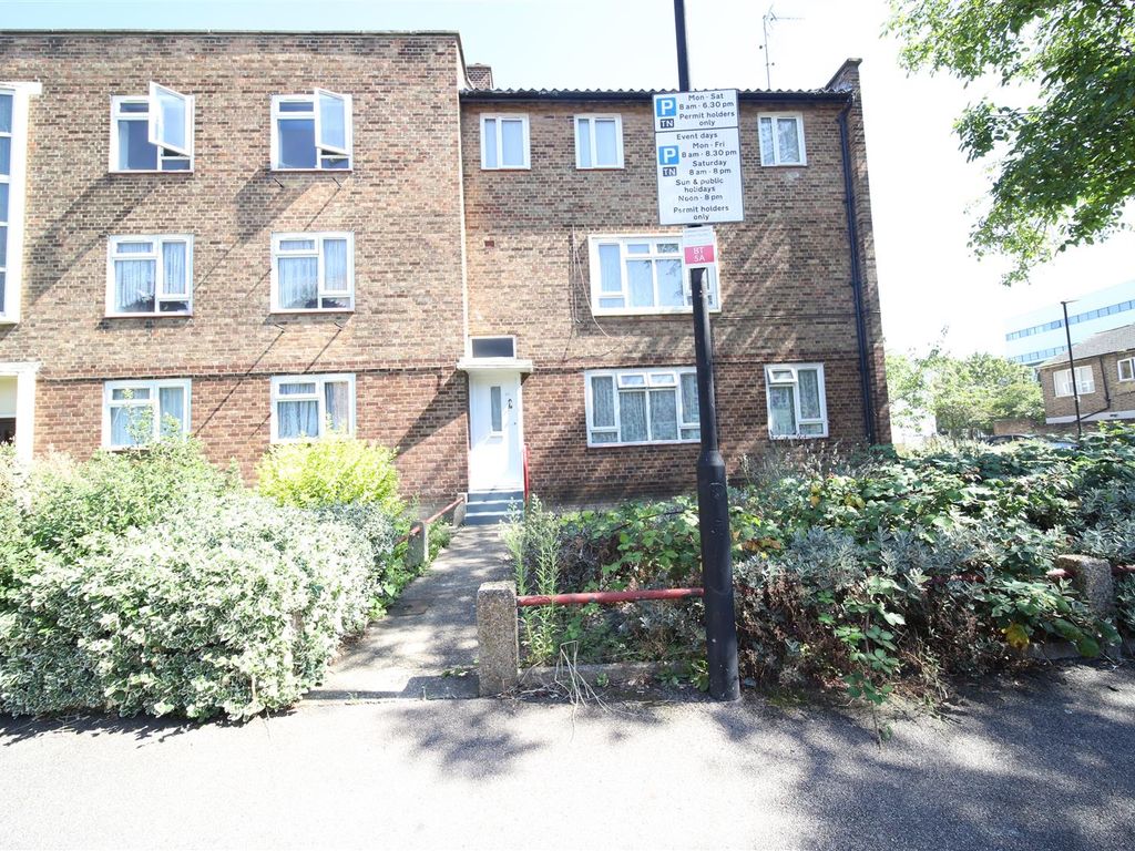 4 bed to rent in Close, London N17, £2,500 pcm Zoopla