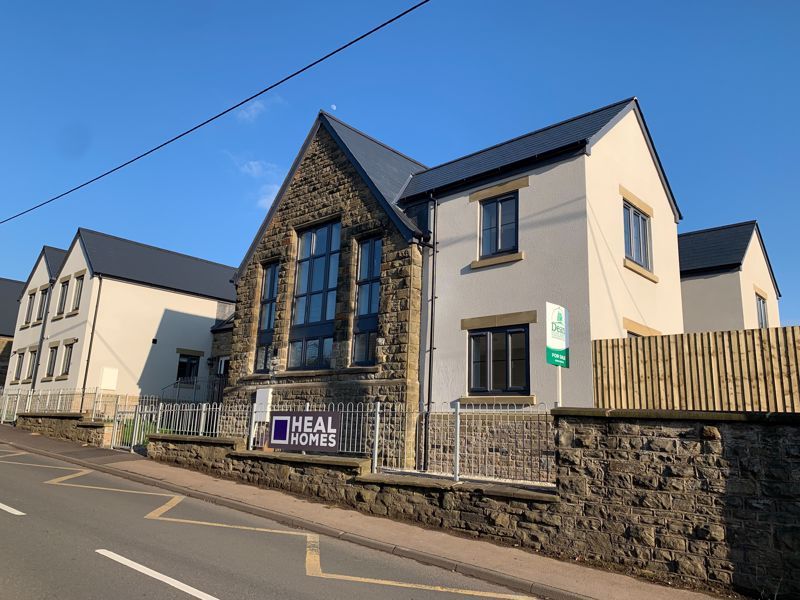 New home, 3 bed end terrace house for sale in St. Whites Road