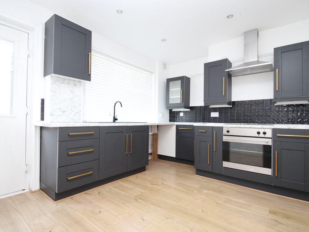 2 bed terraced house to rent in Birch Street, Morley, Leeds LS27 Zoopla