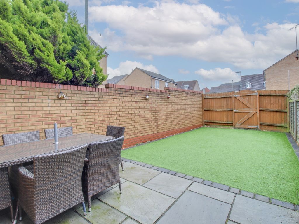 3 bed end terrace house for sale in Cooper Drive, Leighton Buzzard LU7