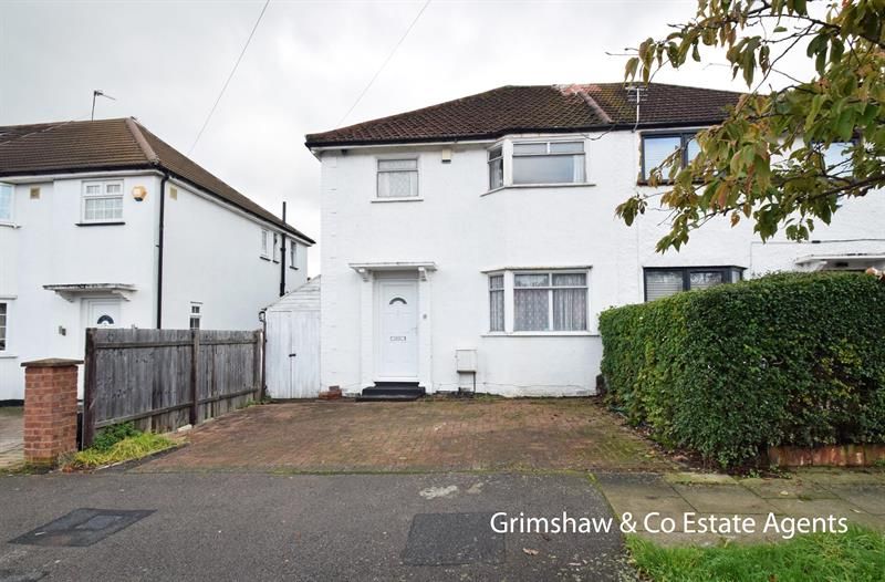 3 bed property for sale in Highfield Road, Near North Acton Playing