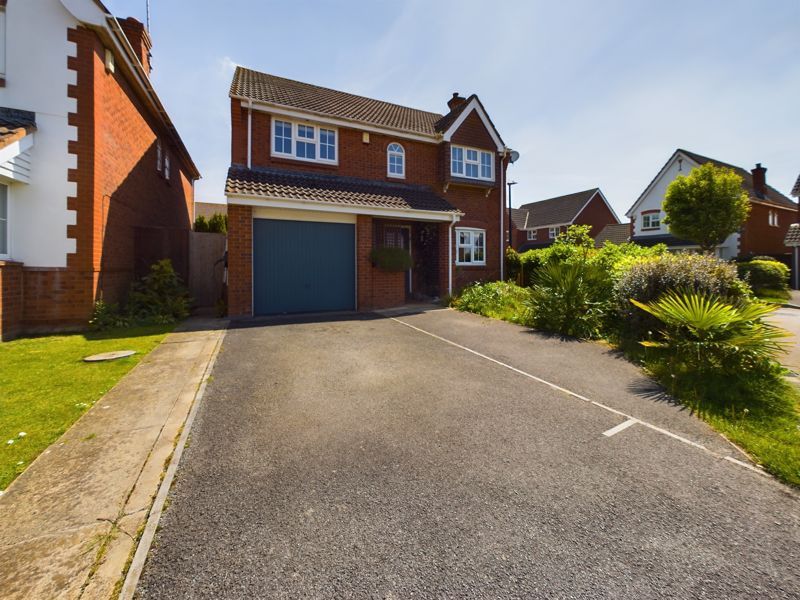 4 bed detached house for sale in Wingard Close, Uphill, WestonSuper