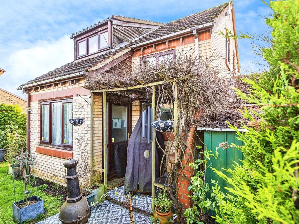 1 bed semidetached house for sale in Millers Way, Hardwick, Cambridge