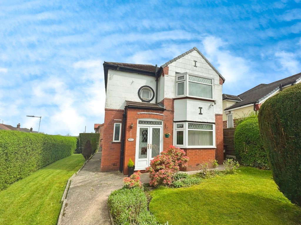 3 bed detached house for sale in Edenfield Road, Prestwich M25, £