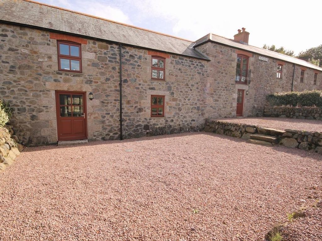 3 bed barn conversion to rent in Dean Quarry Road, St Keverne, Helston