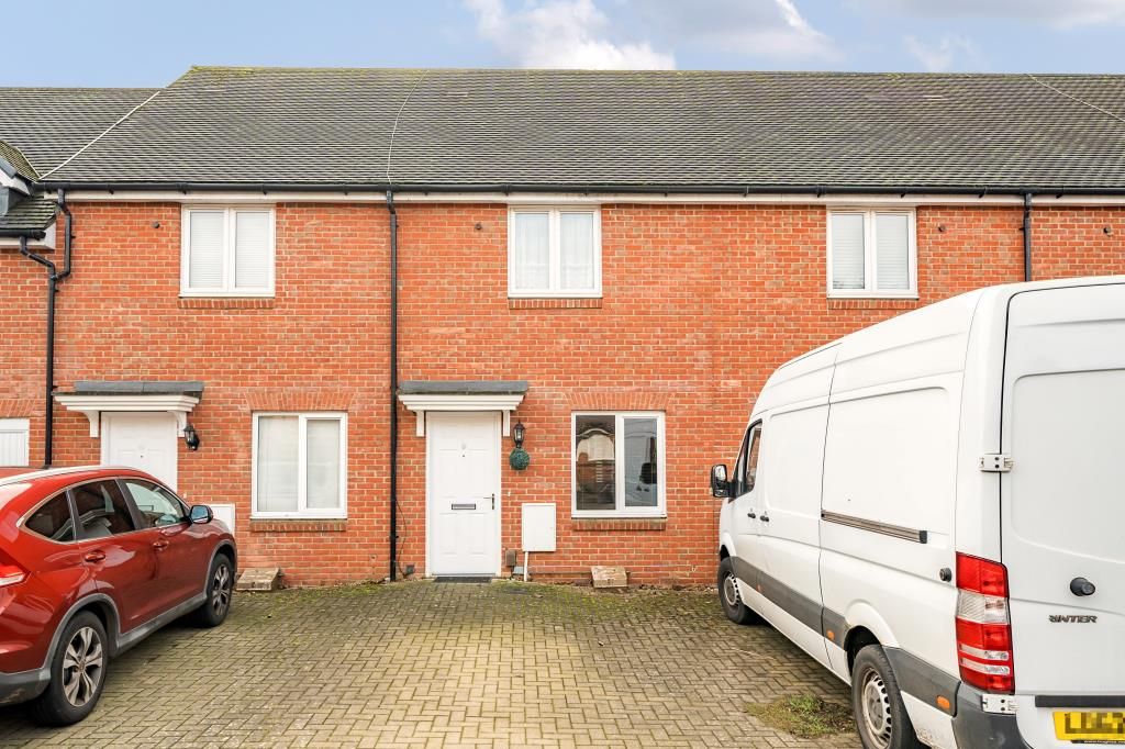 2 bed terraced house for sale in Amersham, Buckinghamshire HP6, £