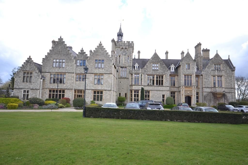 4 bed country house for sale in Gilston, Sawbridgeworth CM20 Zoopla