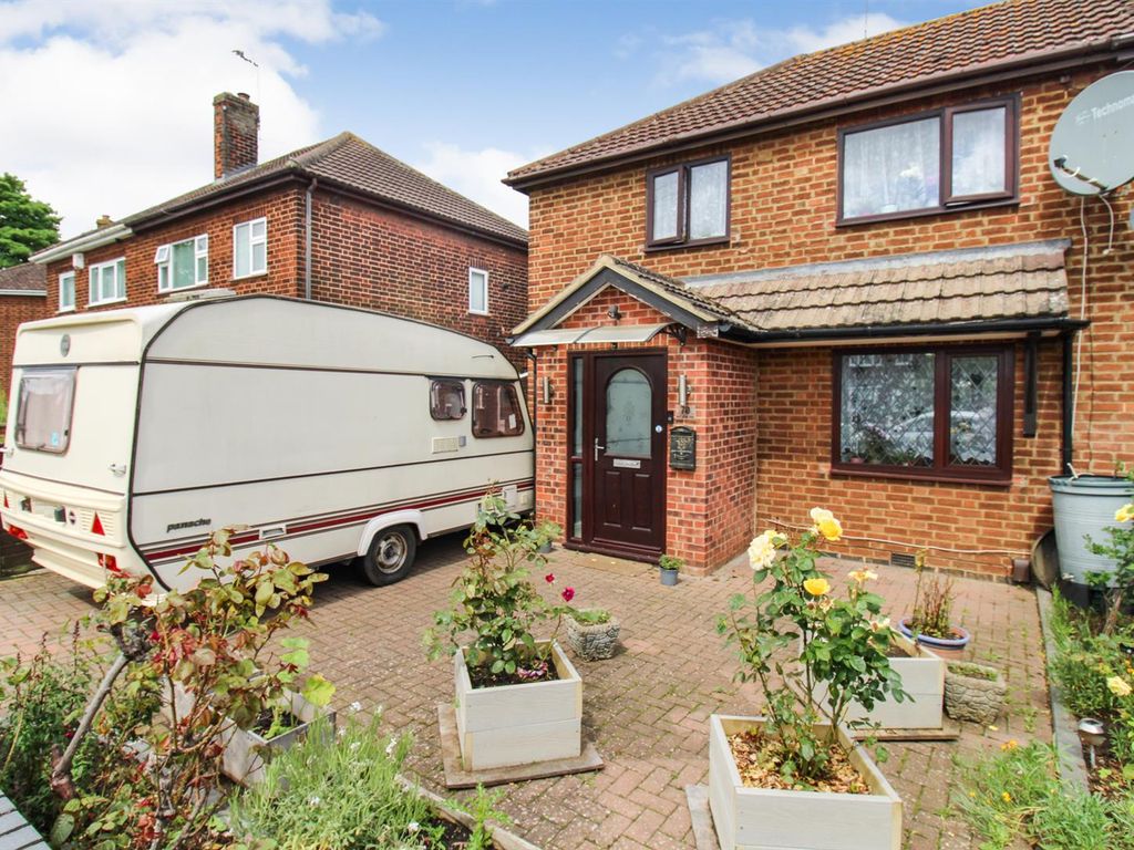 3 bed end terrace house for sale in West Glebe Road, Corby NN17, £