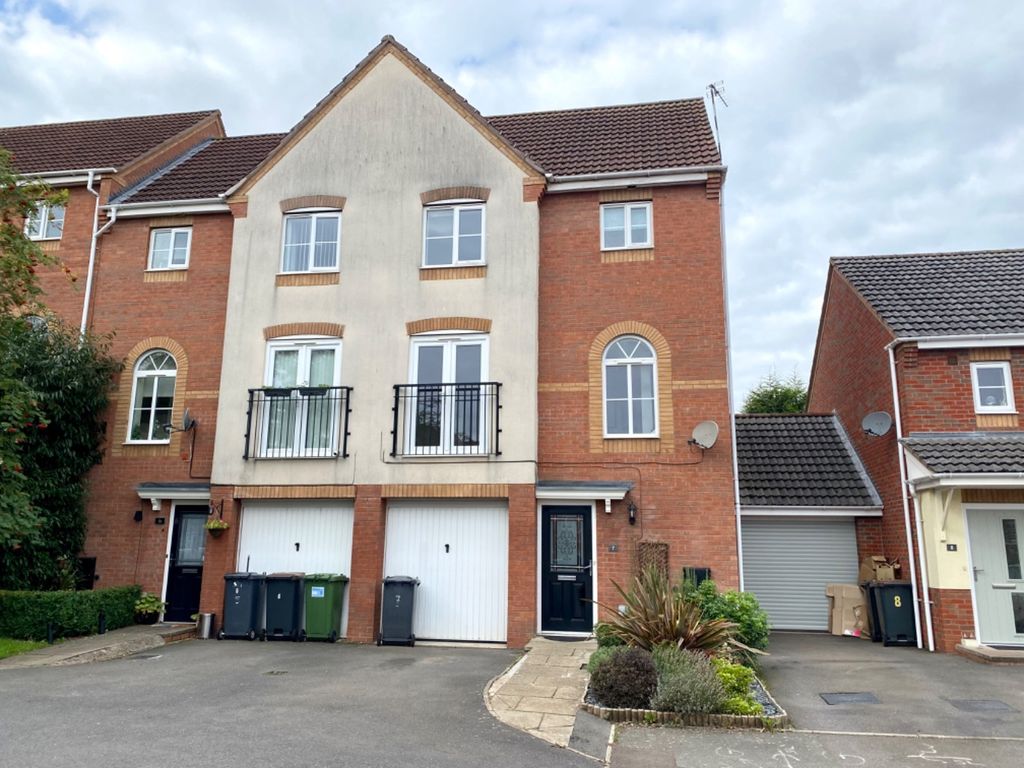 3 bed town house for sale in Honeysuckle Close, Bedworth CV12 Zoopla