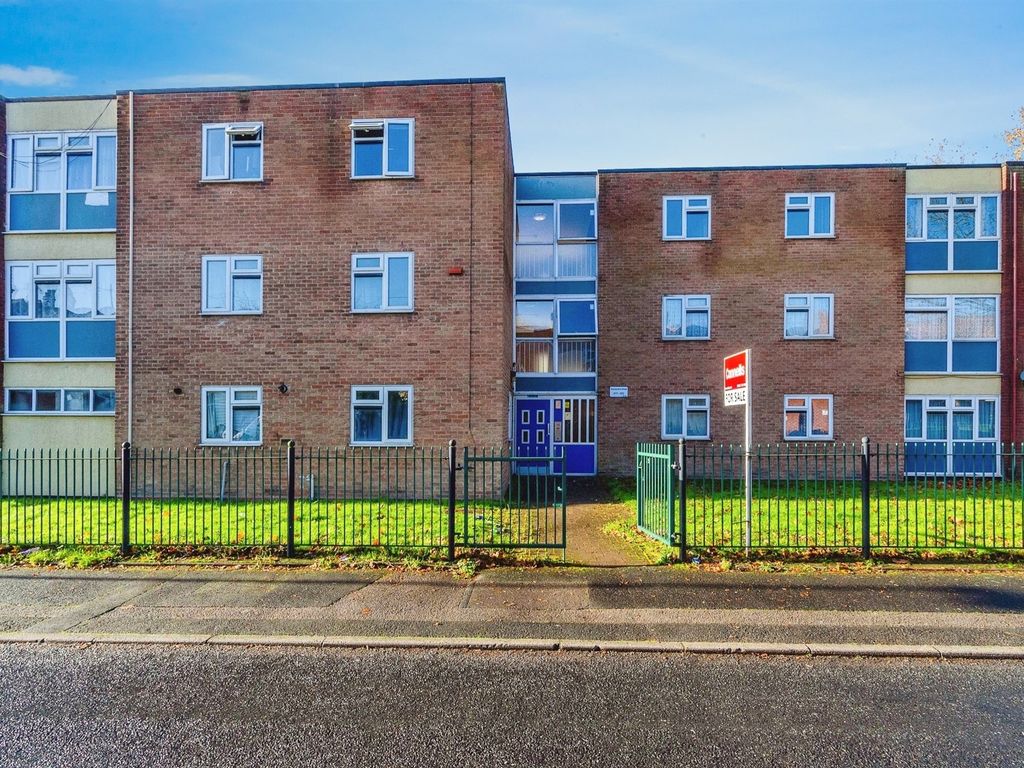 2 bed flat for sale in Alexandra Road, Walsall WS1, £110,000 Zoopla