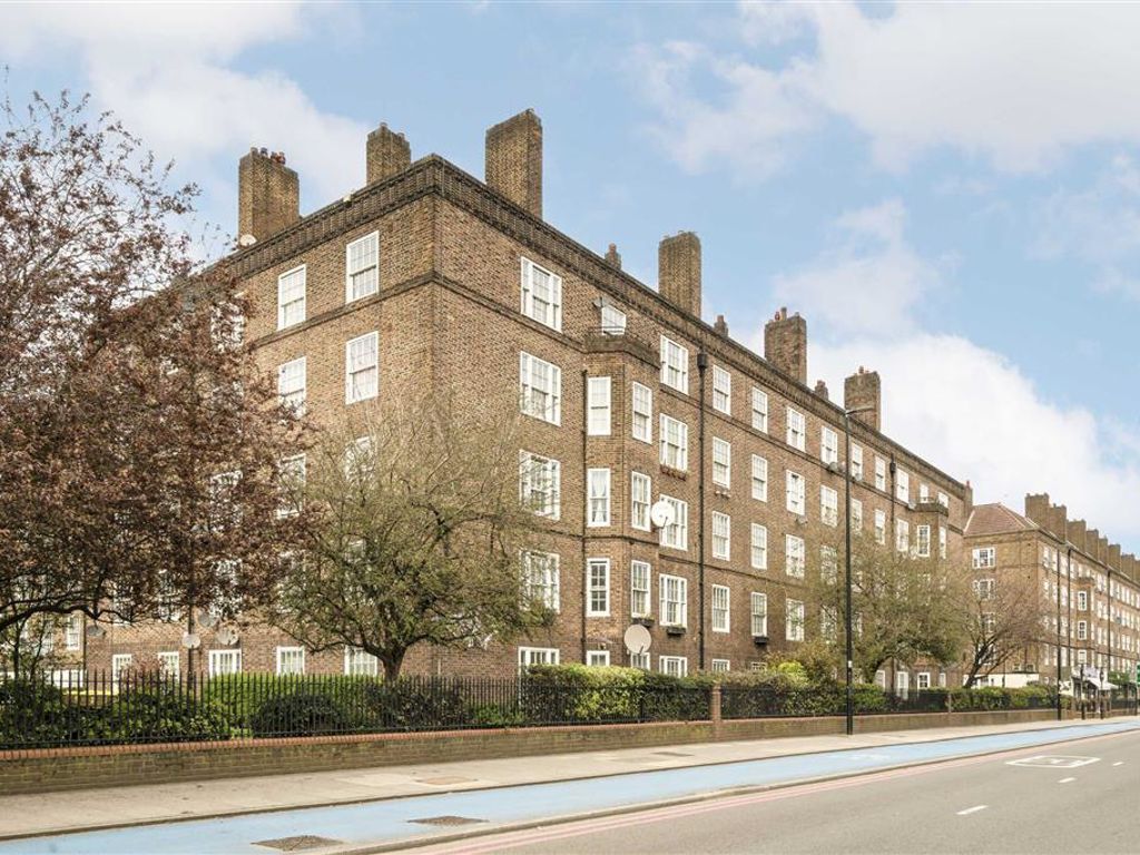 3 bed flat for sale in Kennington Park Road, London SE11, £450,000 Zoopla