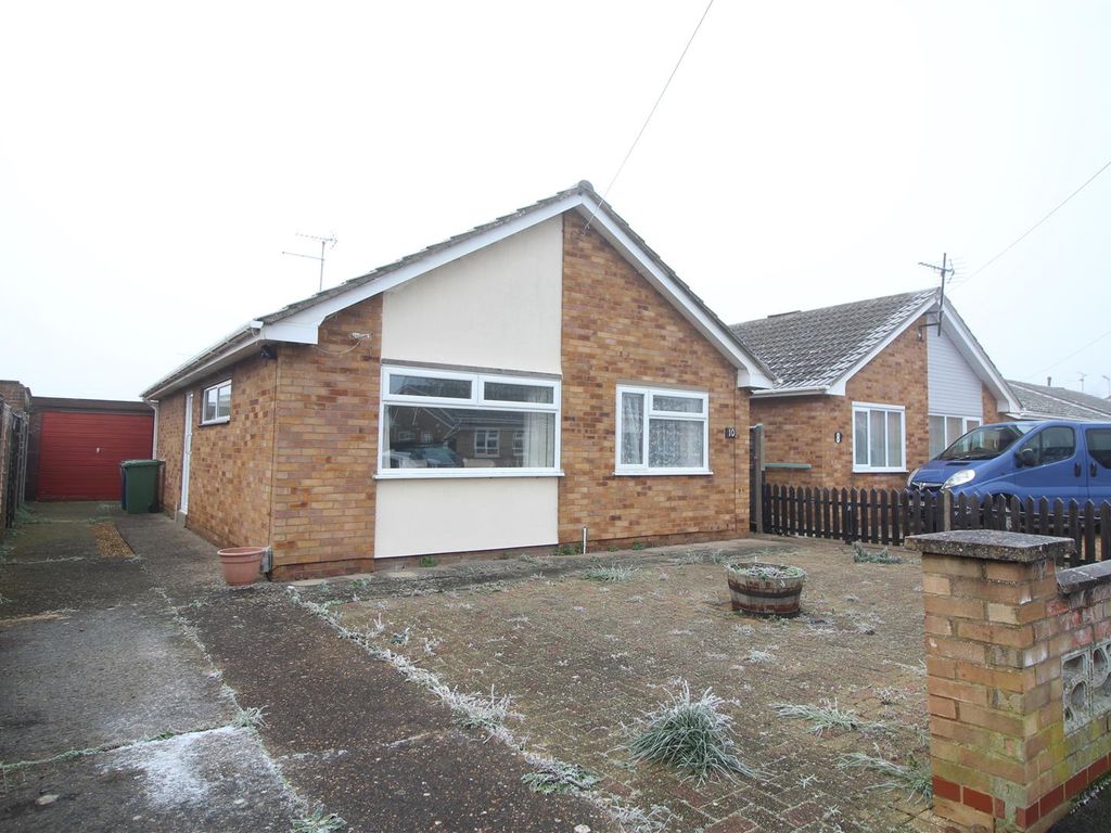 2 bed detached bungalow for sale in Abbey Way, Whittlesey, Peterborough