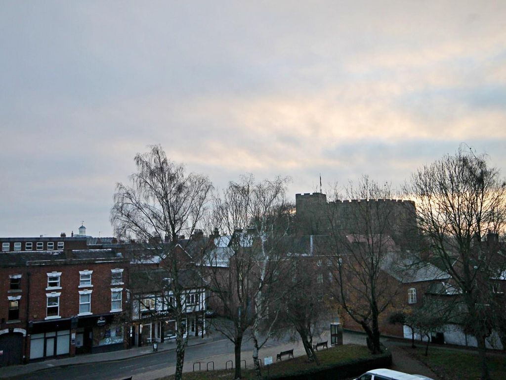 Balfour, Tamworth B79  