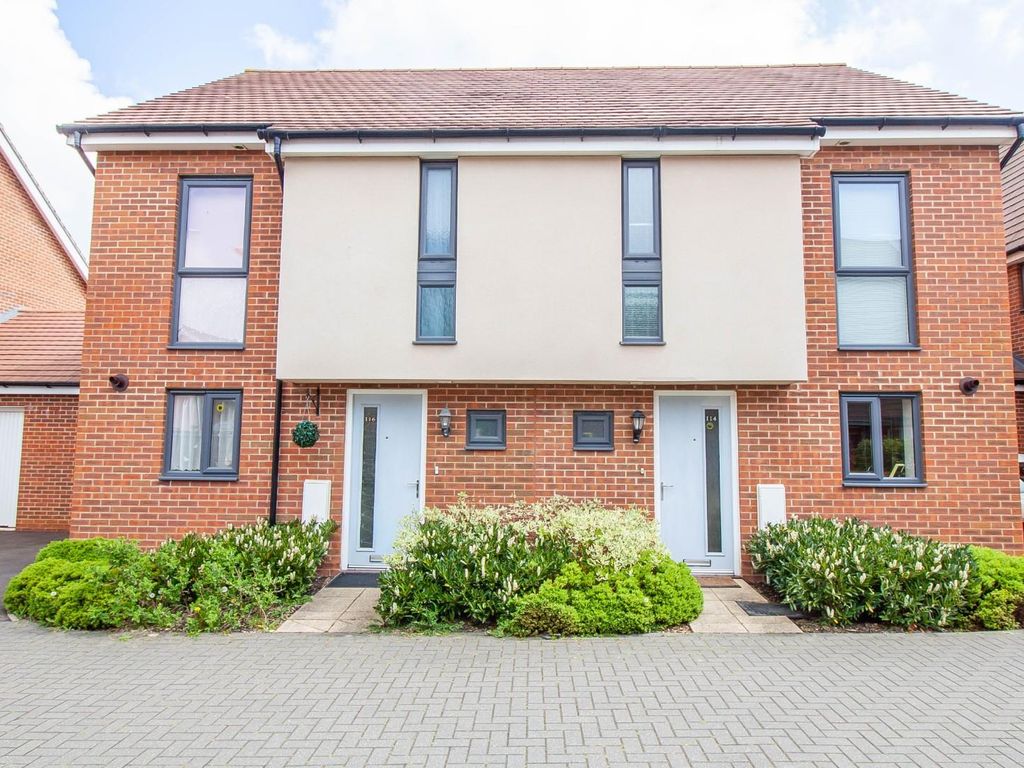 3 bed semidetached house to rent in Spitfire Road, Upper Cambourne, Cambourne, Cambridge CB23