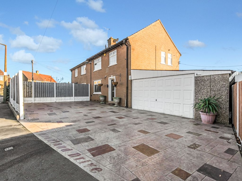 3 bed semidetached house for sale in Woodland Drive, North Anston, Sheffield, South Yorkshire