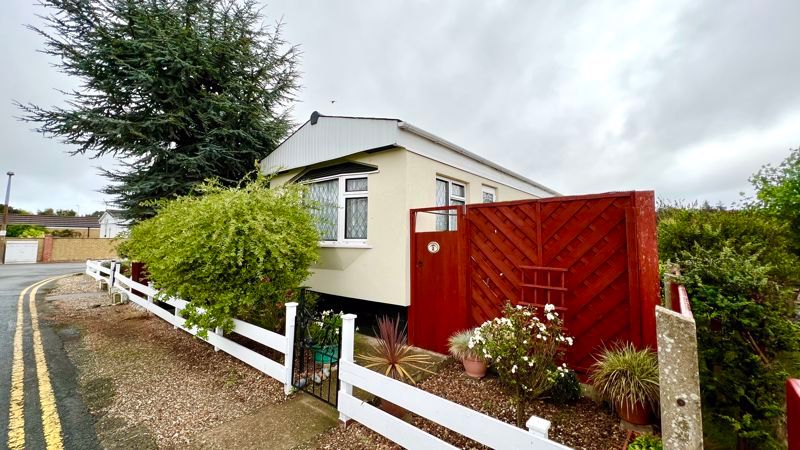 Sixth Avenue, Parklands Mobile Homes, Scunthorpe DN17  