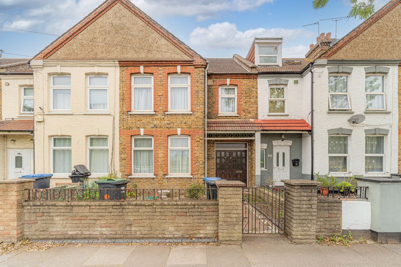 3 bed terraced house for sale in Galliard Road, London N9, £409,950