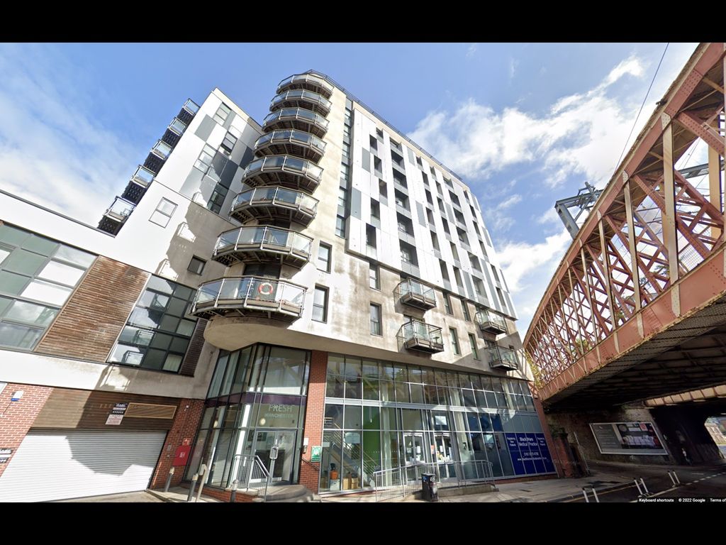 3 bed flat to rent in Chapel Street, Salford M3 Zoopla