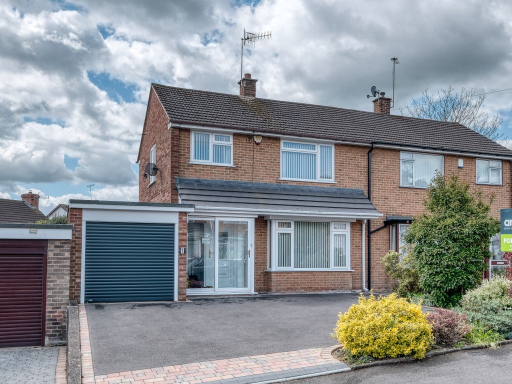 3 bed semidetached house for sale in Wendron Close, Bromsgrove B60
