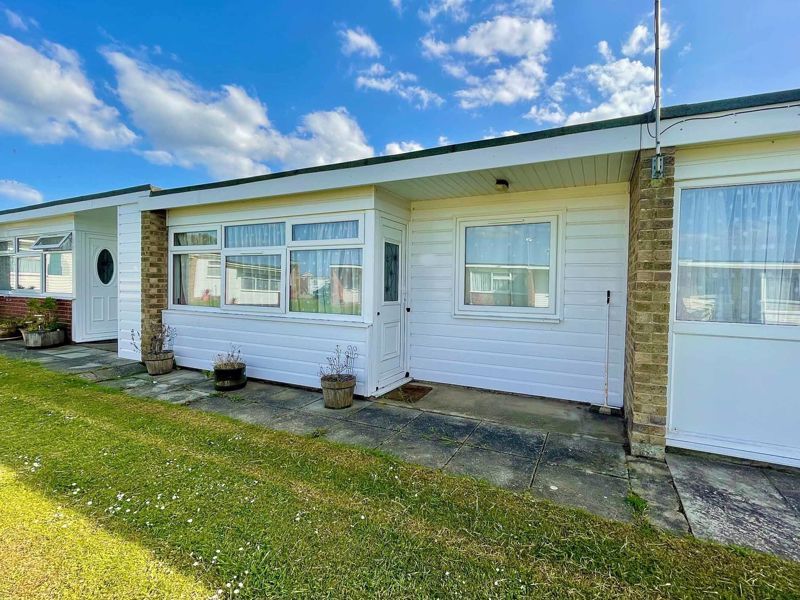 2 bed property for sale in Newport Road, Hemsby, Great Yarmouth NR29