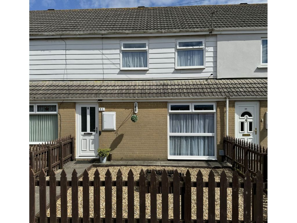 3 bed terraced house for sale in Maesglas Avenue, Newport NP20, £