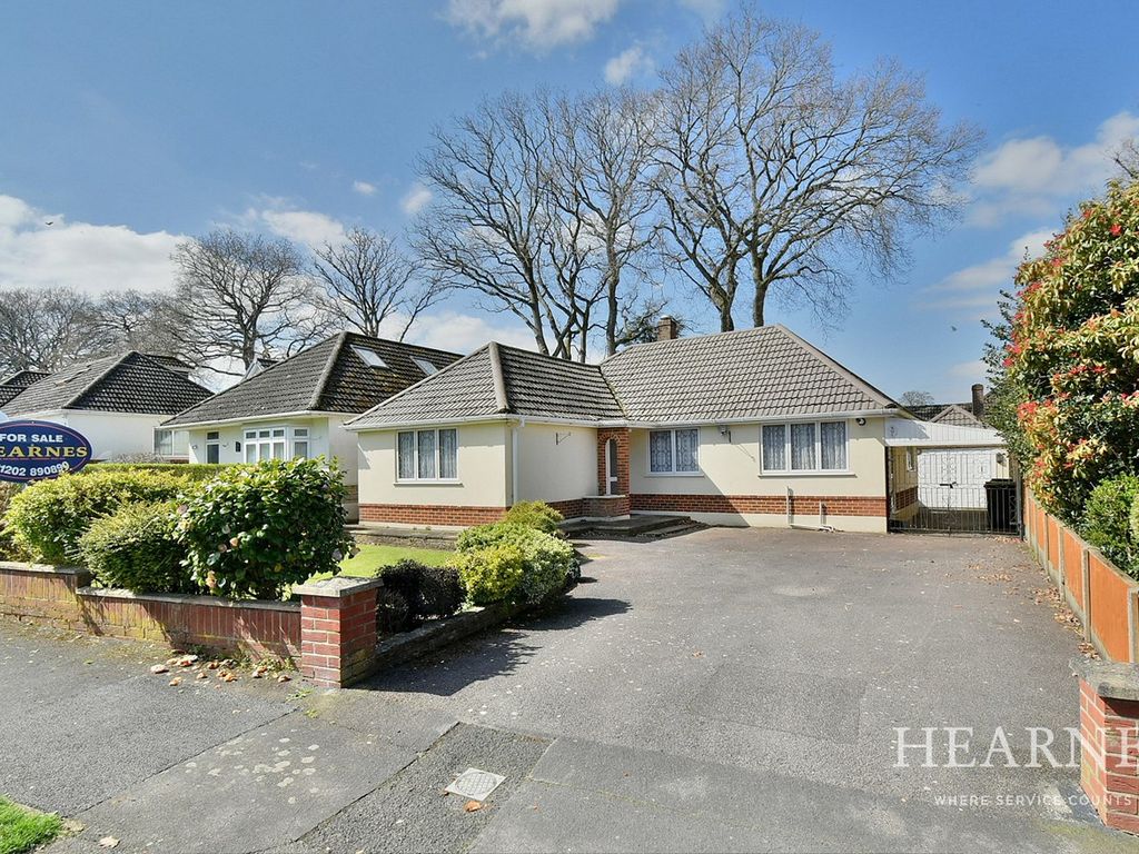 2 bed detached bungalow for sale in Gallows Drive, West Parley, Ferndown BH22 Zoopla
