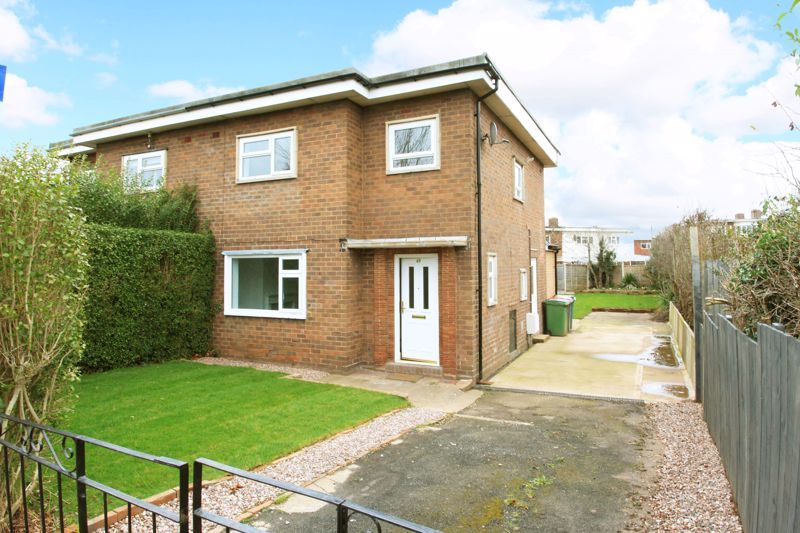 3 bed semidetached house for sale in Turreff Avenue, Donnington