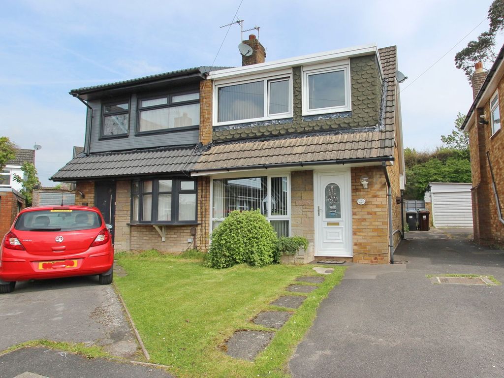 3 bed semidetached house for sale in Kings Avenue, Whitefield M45, £