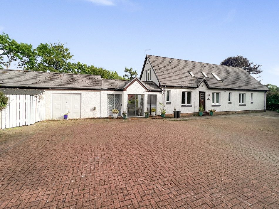 7 bed detached house for sale in The Willows, Mckelvie Heights, Oban