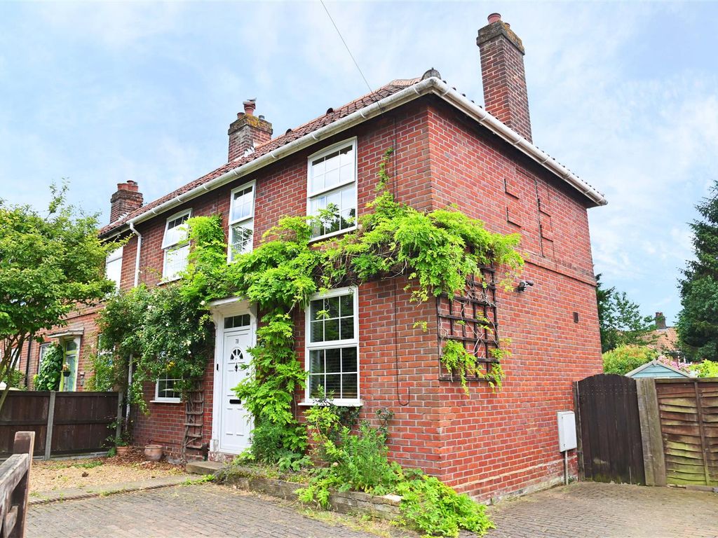 3 bed semidetached house for sale in Bolingbroke Road, Norwich NR3