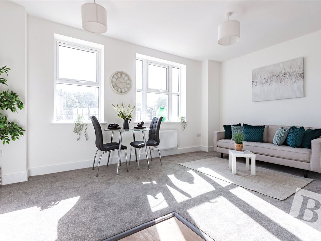 1 bed flat for sale in Dunton Court, Aston Road, Basildon, Essex SS15